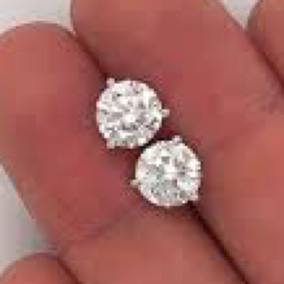 2.6 ct. 3 Prong Martini Brilliant Round Cut Diamond Stud Earrings - Picture 8 of 15